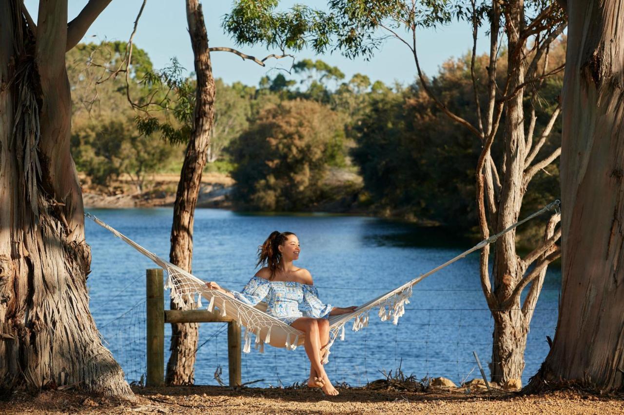 Olio Bello Lakeside Glamping Cowaramup Bagian luar foto
