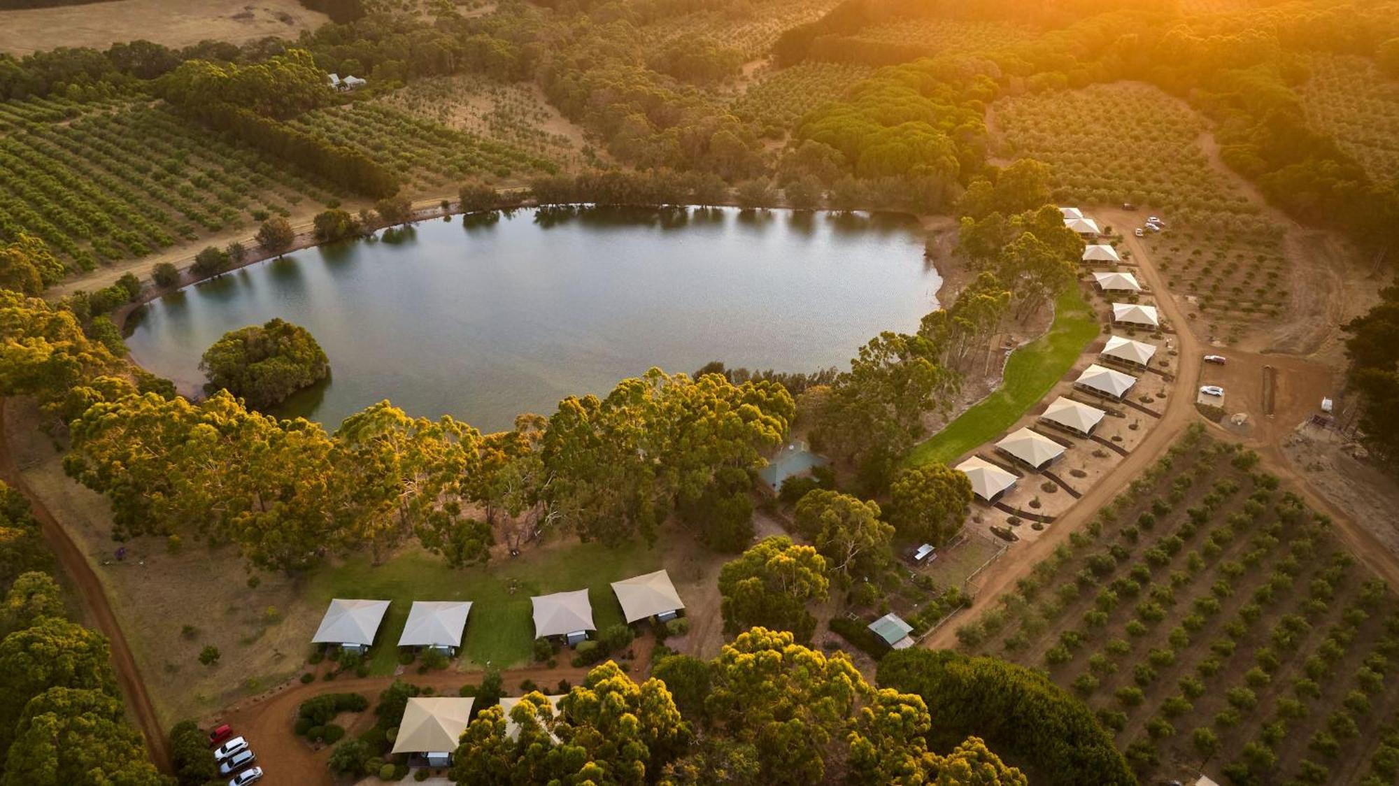 Olio Bello Lakeside Glamping Cowaramup Bagian luar foto